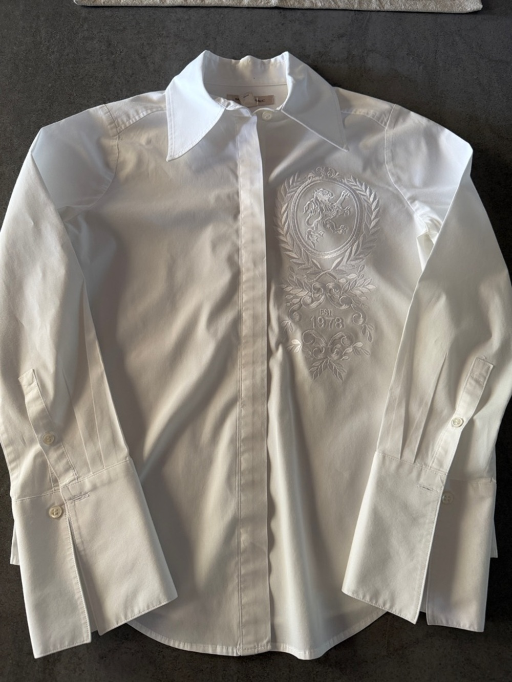 Banana Republic Embroidered Crest Button Down Shirt